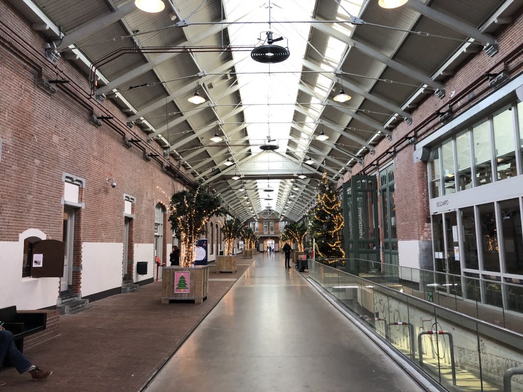 Entrance to foodhallen